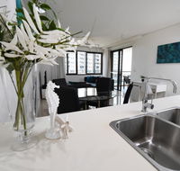 WATERFRONT DARWIN TROPICAL GEM - Surfers Gold Coast