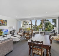 Waterfront resort living with space for the family - Surfers Gold Coast