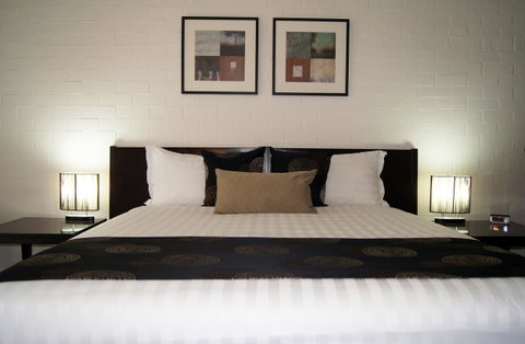 Blazing Stump Motel & Suites - Surfers Gold Coast 10