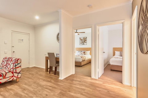 Blazing Stump Motel & Suites - Surfers Gold Coast 4