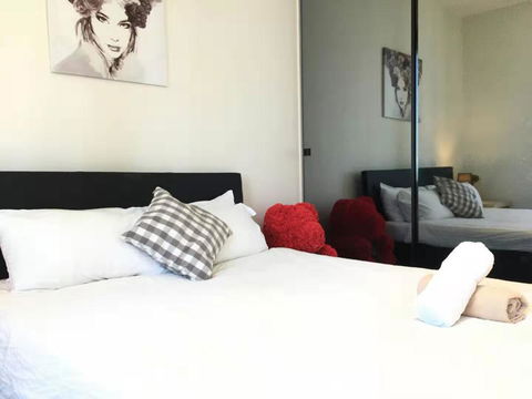 CBD Spacious 3 Bedrooms-Breathtaking View Gym Pool - Surfers Gold Coast 6
