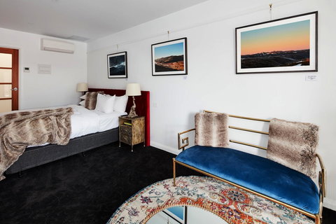 Daylesford Art Motel - Surfers Gold Coast 16