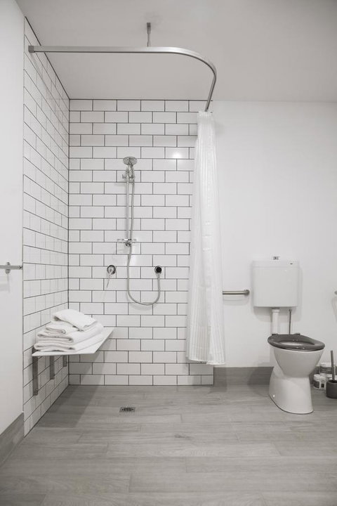 Daylesford Art Motel - Surfers Gold Coast 17