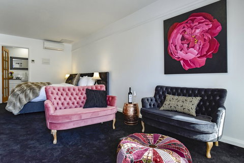 Daylesford Art Motel - Surfers Gold Coast 4
