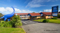 Blue Whale Motor Inn  Apartments