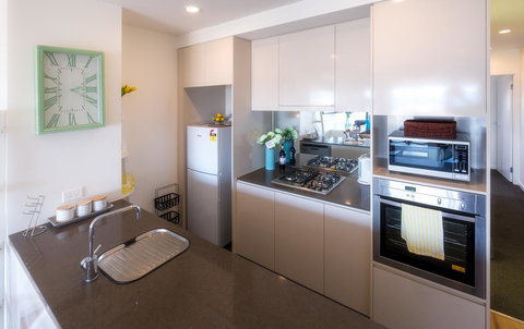 Waterfront Apt 234 Marinaquays - Surfers Gold Coast 10