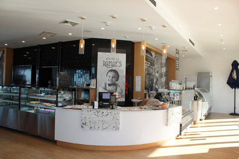 Waterfront Apt 234 Marinaquays - Surfers Gold Coast 4