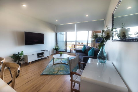 Waterfront Apt 234 Marinaquays - Surfers Gold Coast 9