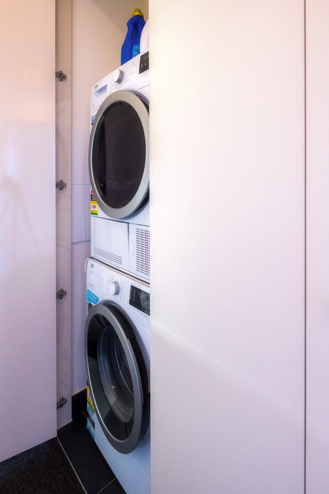 Waterfront Apt 234 Marinaquays - Surfers Gold Coast 29