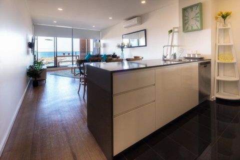 Waterfront Apt 234 Marinaquays - Surfers Gold Coast 14