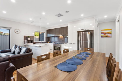 Biggs Villas Melbourne - Surfers Gold Coast 17