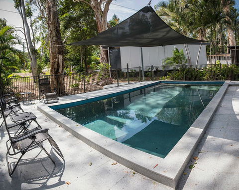 Dandaloo Gardens - Surfers Gold Coast 1