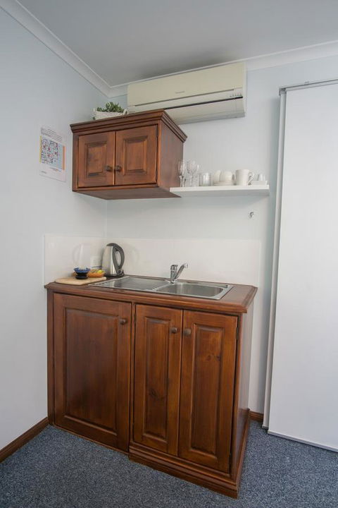 Debbie\'s Place - Surfers Gold Coast 1