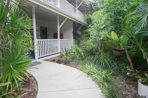 Debbie\'s Place - Surfers Gold Coast 13
