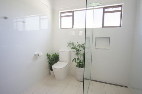 Debbie\'s Place - Surfers Gold Coast 6