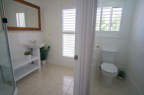 Debbie\'s Place - Surfers Gold Coast 30