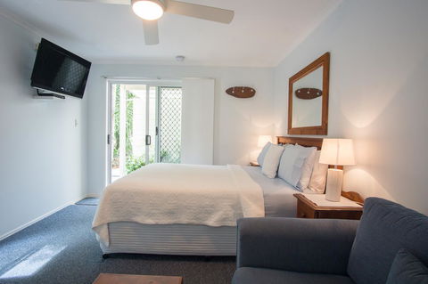 Debbie\'s Place - Surfers Gold Coast 11