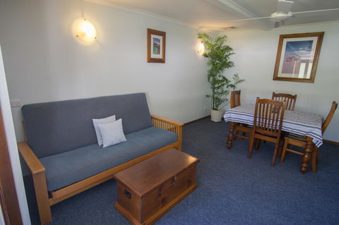 Debbie\'s Place - Surfers Gold Coast 41