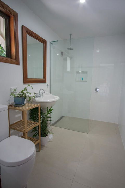 Debbie\'s Place - Surfers Gold Coast 5