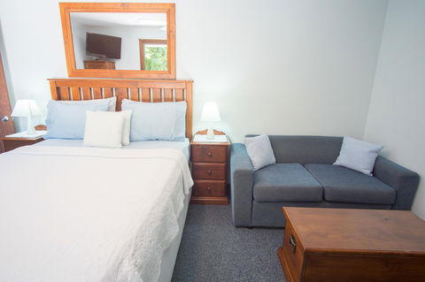 Debbie\'s Place - Surfers Gold Coast 2