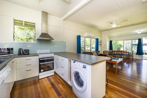 Kooyong Apartment 1 - Surfers Gold Coast 3