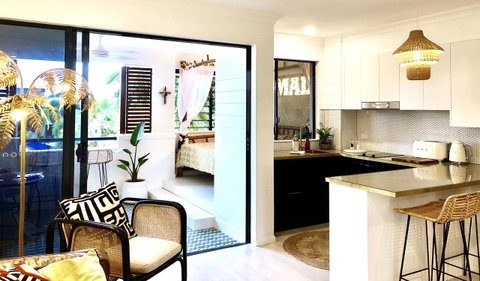 NOMAD - Luxe Apartment - Surfers Gold Coast 23