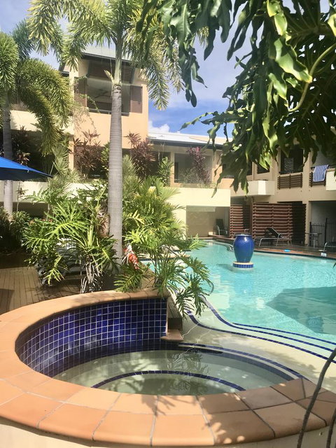 NOMAD - Luxe Apartment - Surfers Gold Coast 17