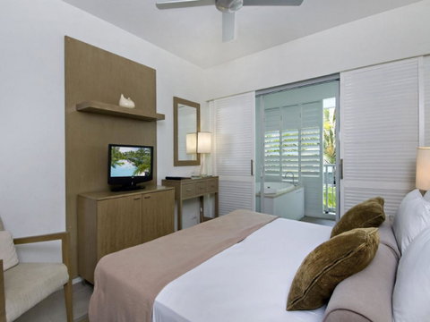 Beach Club Port Douglas Luxury Apartments - Surfers Gold Coast 7
