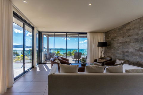 Mirage Whitsundays - Surfers Gold Coast 22
