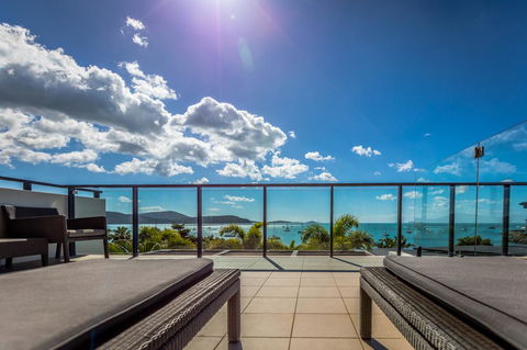 Mirage Whitsundays - Surfers Gold Coast 21