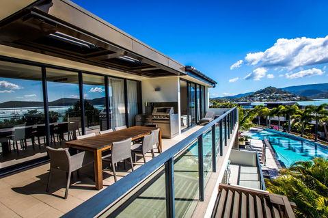 Mirage Whitsundays - Surfers Gold Coast 18