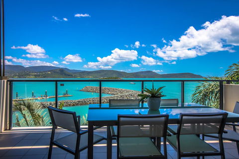 Mirage Whitsundays - Surfers Gold Coast 0