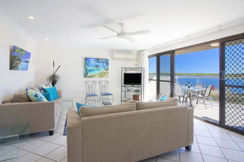 Noosa Shores Resort - Surfers Gold Coast 11