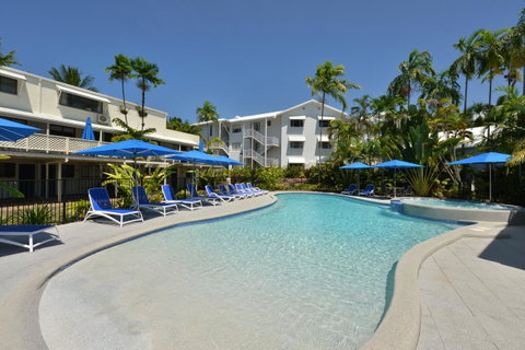 Seascape Holidays At Beachfront Terraces - Surfers Gold Coast 0