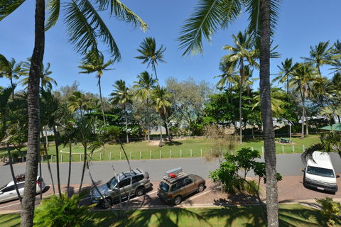 Seascape Holidays At Beachfront Terraces - Surfers Gold Coast 28