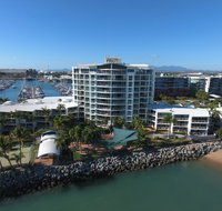 Mariners North Holiday Apartments - Surfers Gold Coast