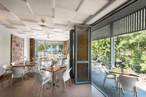 Heart Hotel And Gallery Whitsundays - Surfers Gold Coast 6