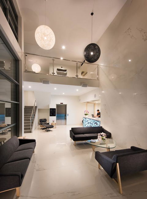 Heart Hotel And Gallery Whitsundays - Surfers Gold Coast 7
