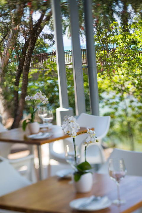 Heart Hotel And Gallery Whitsundays - Surfers Gold Coast 20
