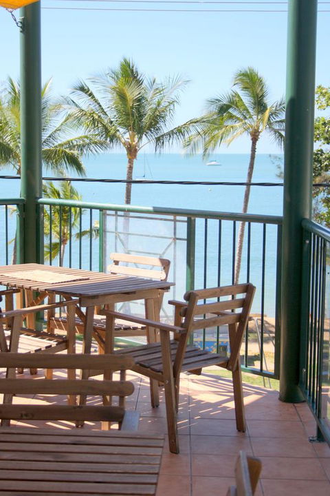 Magnetic Sunsets Resort - Surfers Gold Coast 1