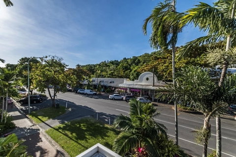 Regal Port Douglas - Surfers Gold Coast 10