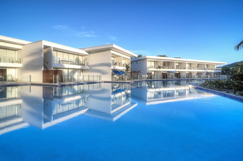 Pool Resort Port Douglas - Surfers Gold Coast 2