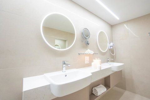 Pacific Hotel Cairns - Surfers Gold Coast 24