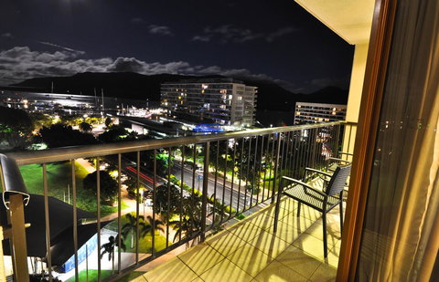 Pacific Hotel Cairns - Surfers Gold Coast 37