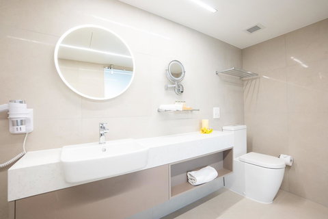 Pacific Hotel Cairns - Surfers Gold Coast 21