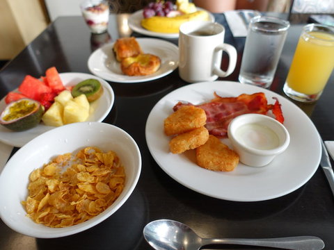 Pacific Hotel Cairns - Surfers Gold Coast 14