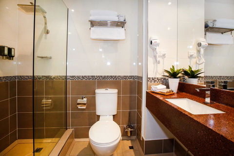 Madison Plaza Townsville - Surfers Gold Coast 11