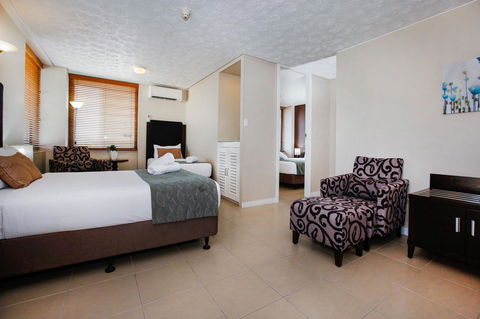 Madison Plaza Townsville - Surfers Gold Coast 6