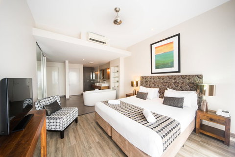 Whitsunday Reflections - Surfers Gold Coast 20