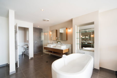 Whitsunday Reflections - Surfers Gold Coast 17